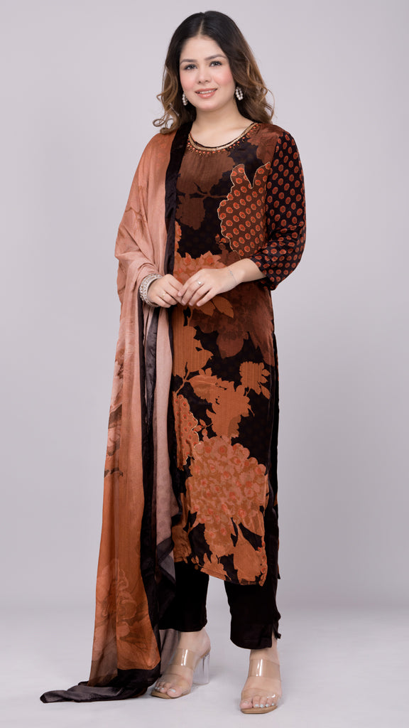 Hina Kurti with Pants