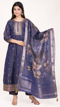Nyla Kurti Pant Set