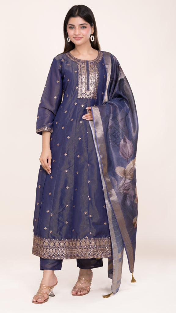 Nyla Kurti Pant Set