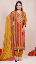 Nyssa Kurti with Pants Set