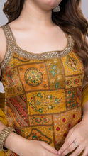 Ashni Kurti With Gharara