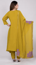 Qiana Kurti with Dupatta Set