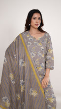 Aaria Straight Kurta Set